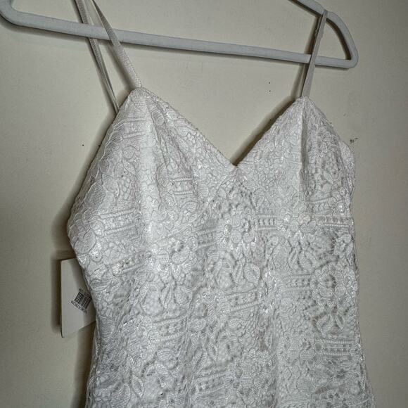 Lac Bleu White Lace V-Neck Dress Size Medium Sleeveless Adjustable Straps NWT - Picture 3 of 10